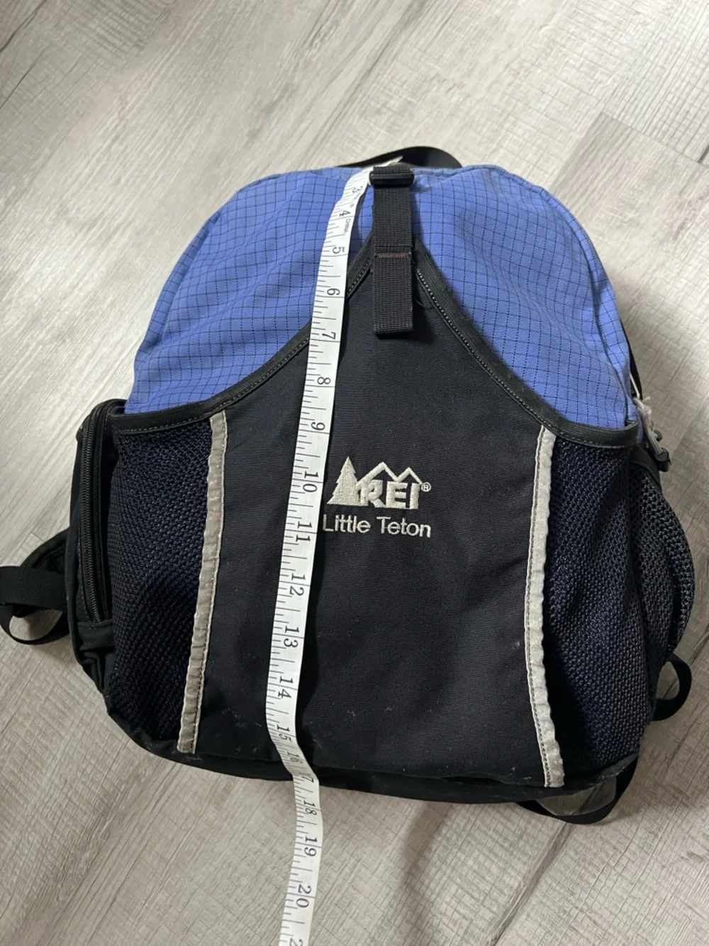 VINTAGE REI Little Teton Blue and Black Daypack with Bottle Pocket